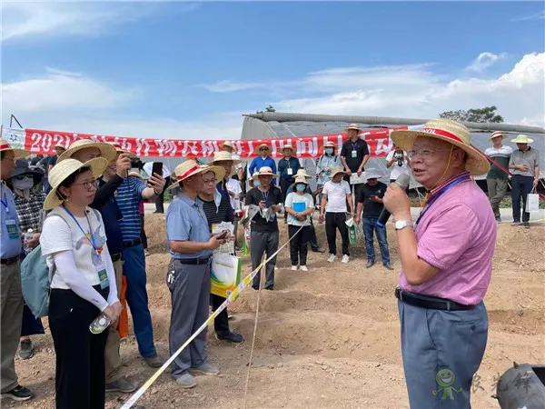 2021年特色作物農(nóng)機推廣田間日活動在寧夏賀蘭成功舉辦